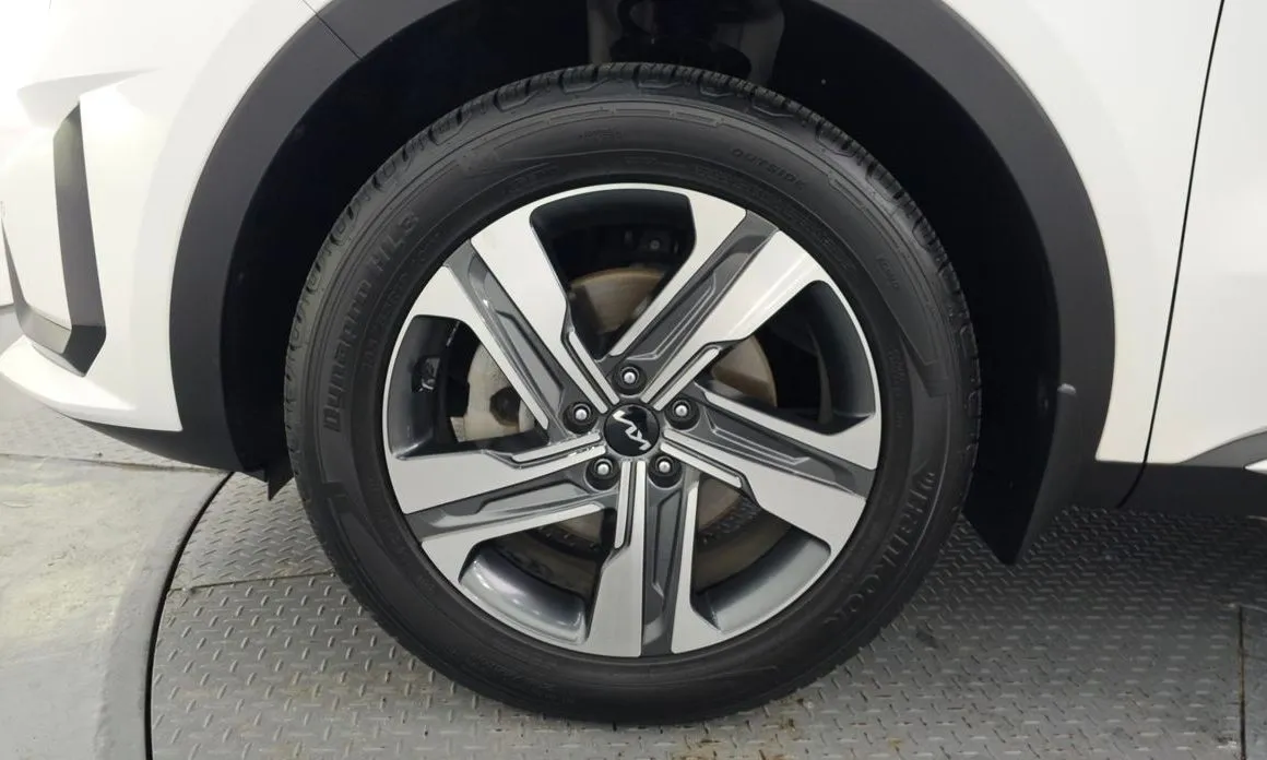 Kia Sorento — фото 9