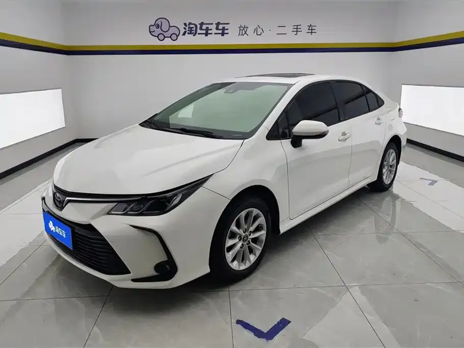 Toyota Corolla — фото 1