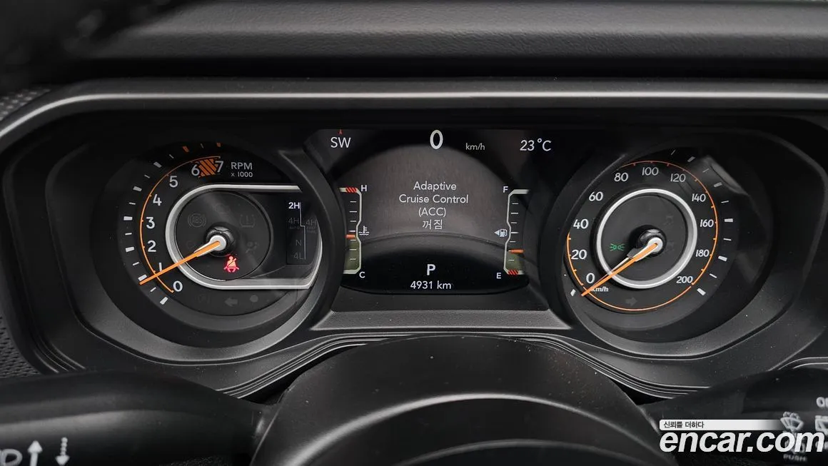 Jeep Wrangler — фото 4