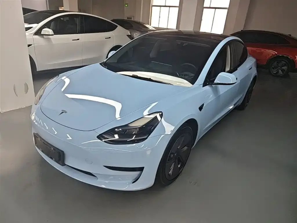 Tesla Model 3 — фото 5