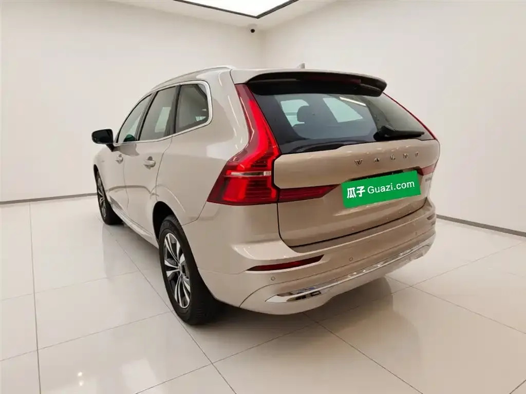 Volvo XC60 — фото 4