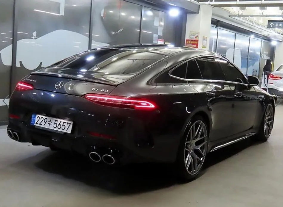 Mercedes-Benz AMG GT — фото 10