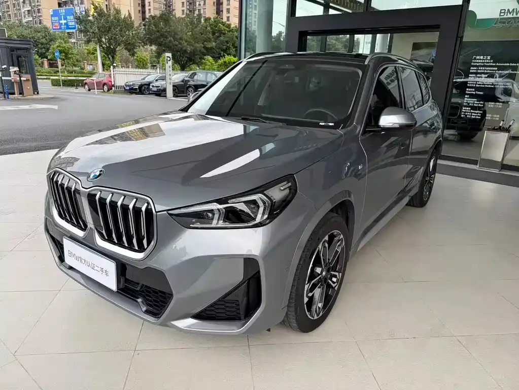 BMW X1 — фото 1