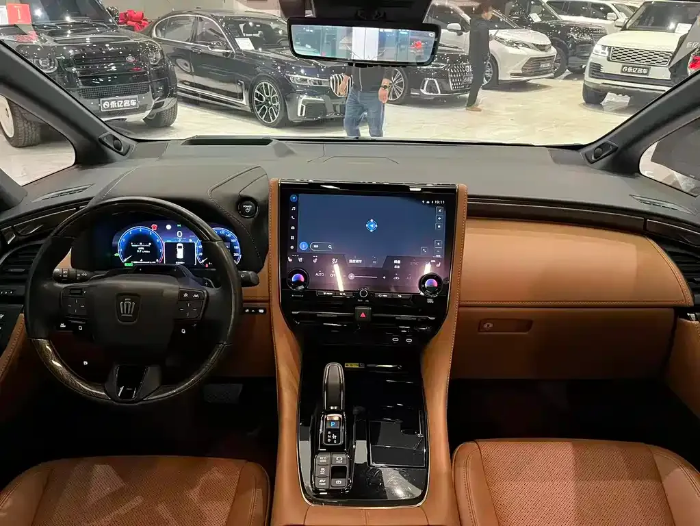 Toyota Vellfire — фото 9