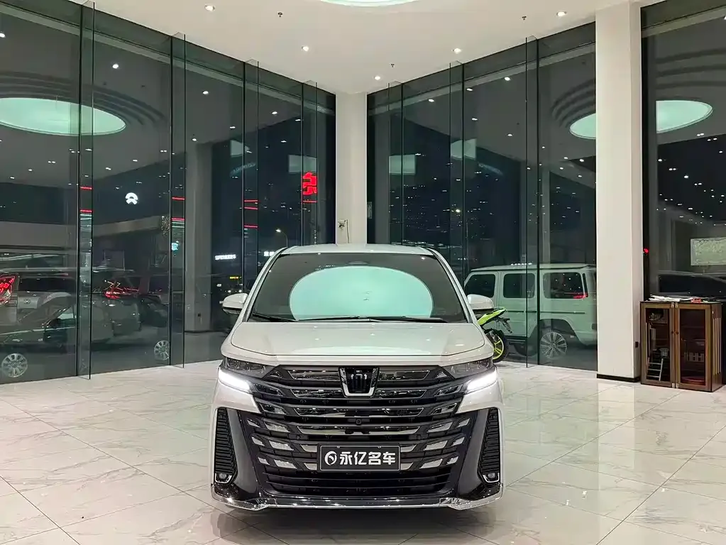 Toyota Vellfire — фото 5