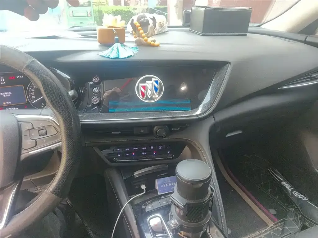 Buick Envision Plus — фото 4