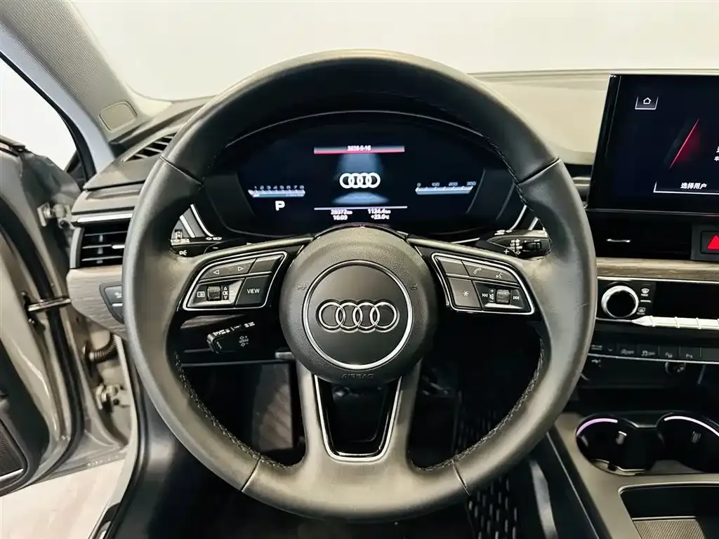 Audi A4 (Import) — фото 4