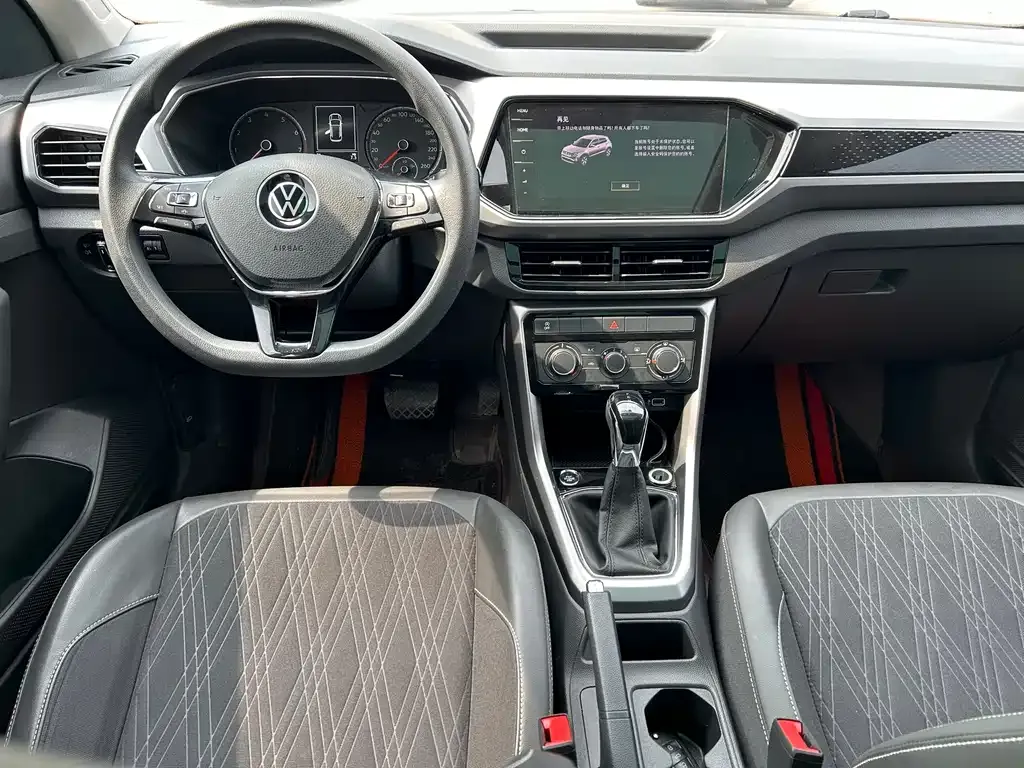 Volkswagen T-Cross — фото 9