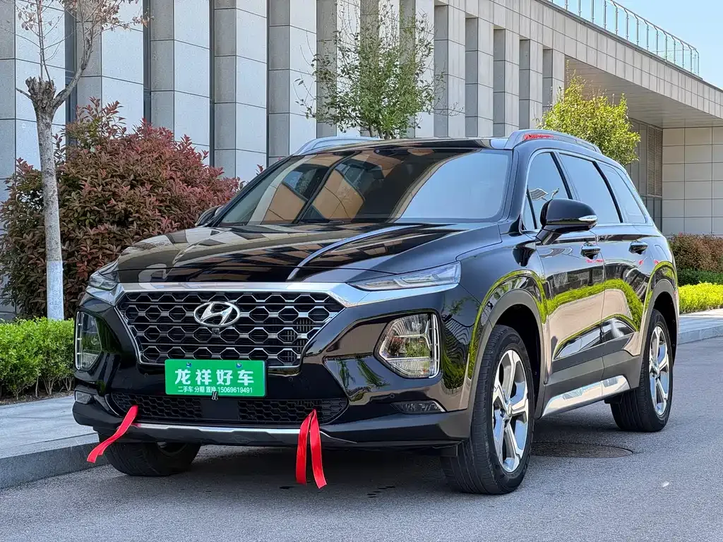 Hyundai Santa Fe — фото 1