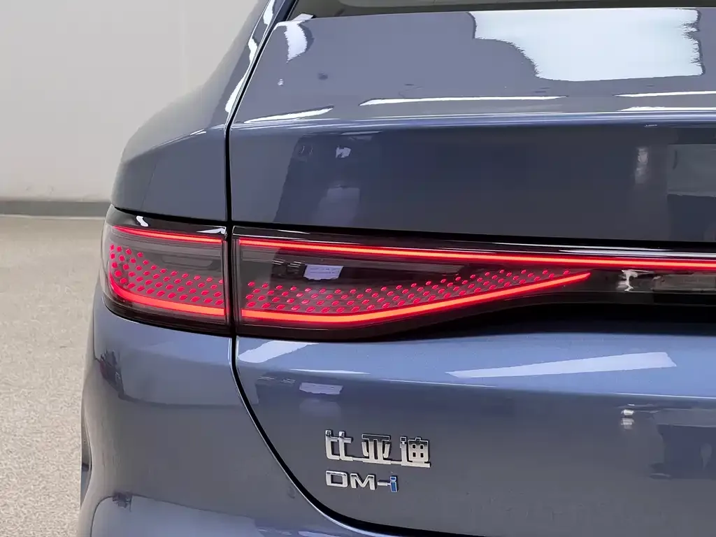 BYD Seal 05 DM-i — фото 3