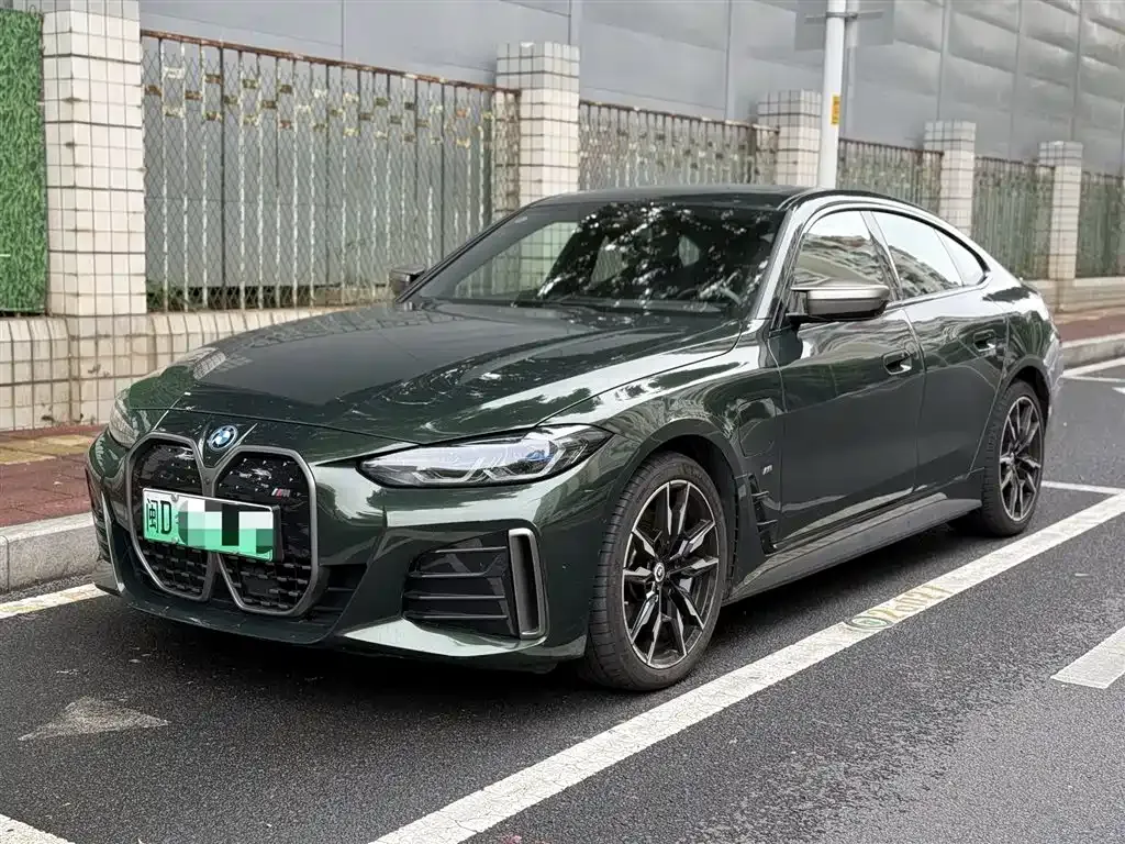 BMW i4 — фото 1
