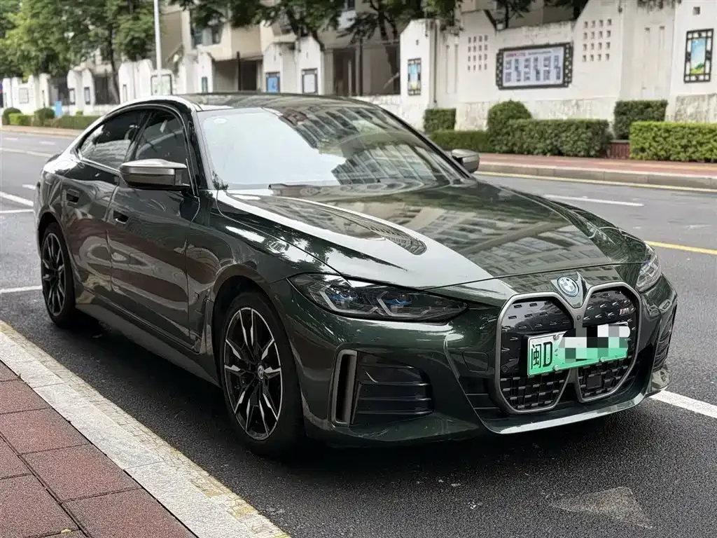 BMW i4 — фото 6