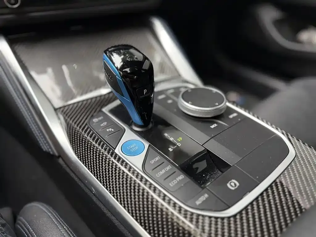 BMW i4 — фото 2