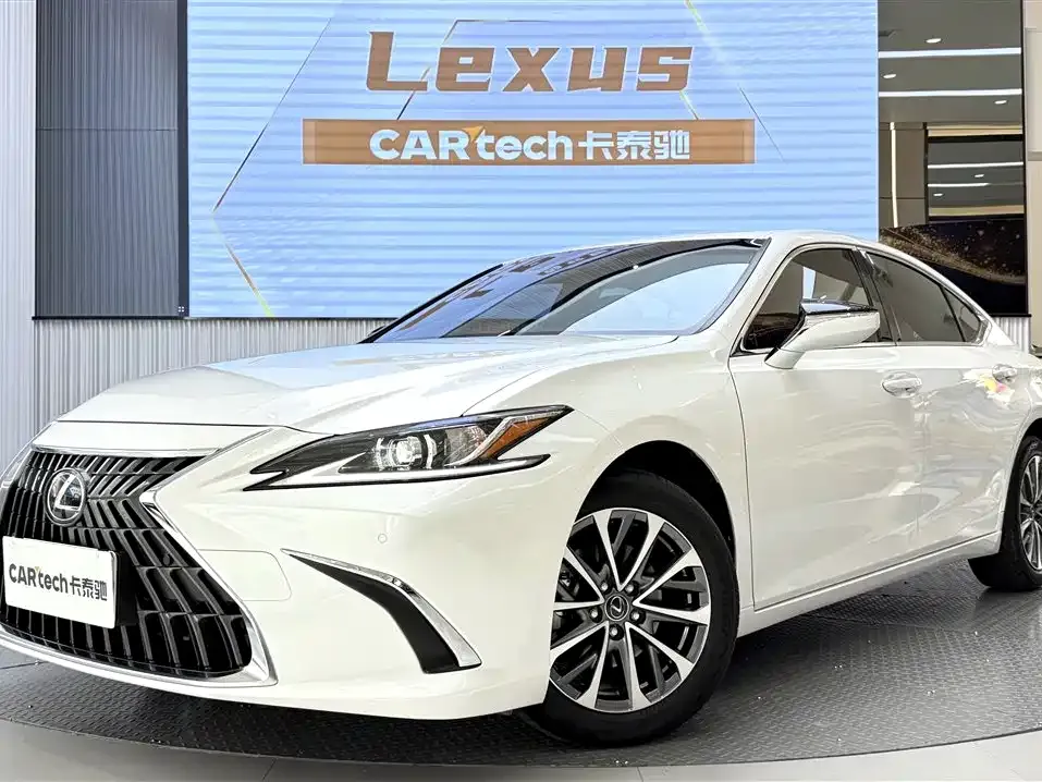 Lexus ES — фото 9