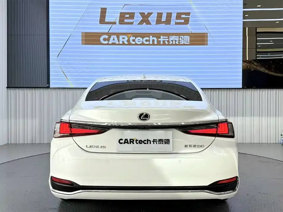 Lexus ES — фото 4