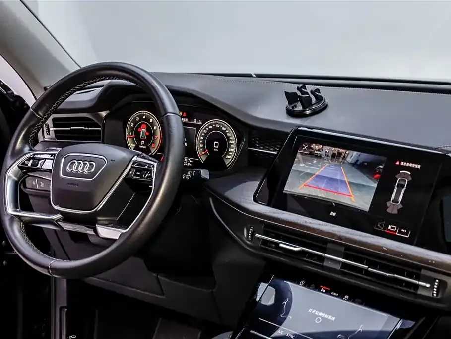 Audi Q6 — фото 6