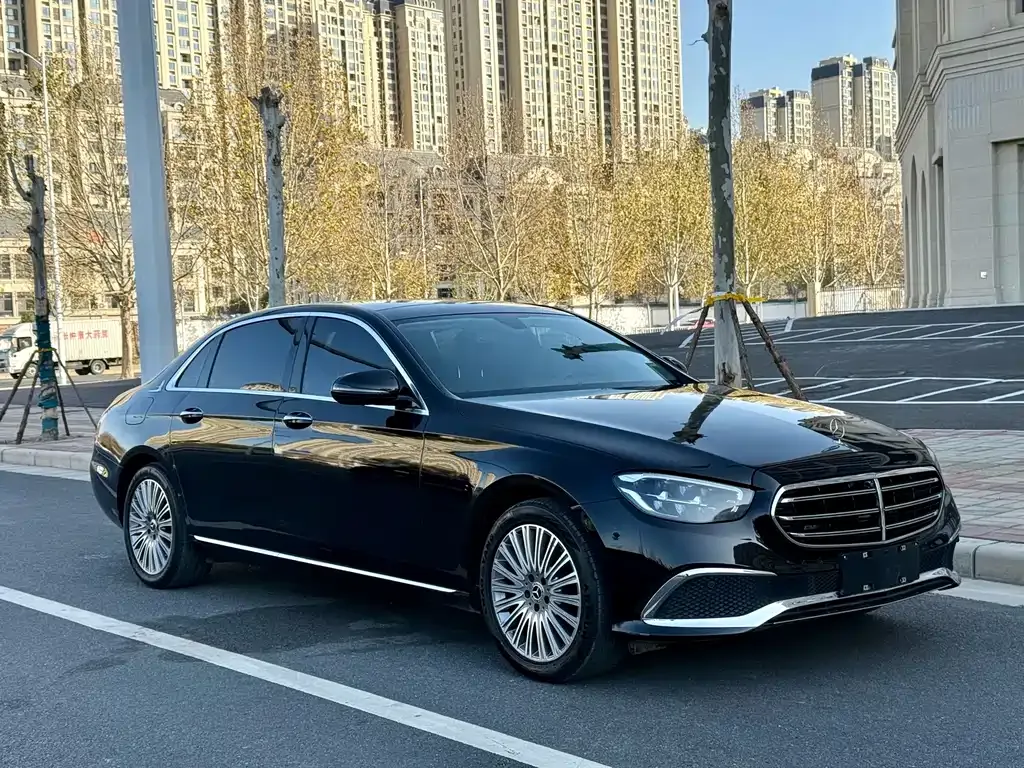 Mercedes-Benz E-Class — фото 10