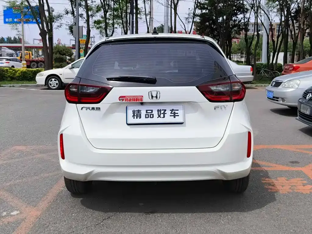 Honda Fit — фото 2