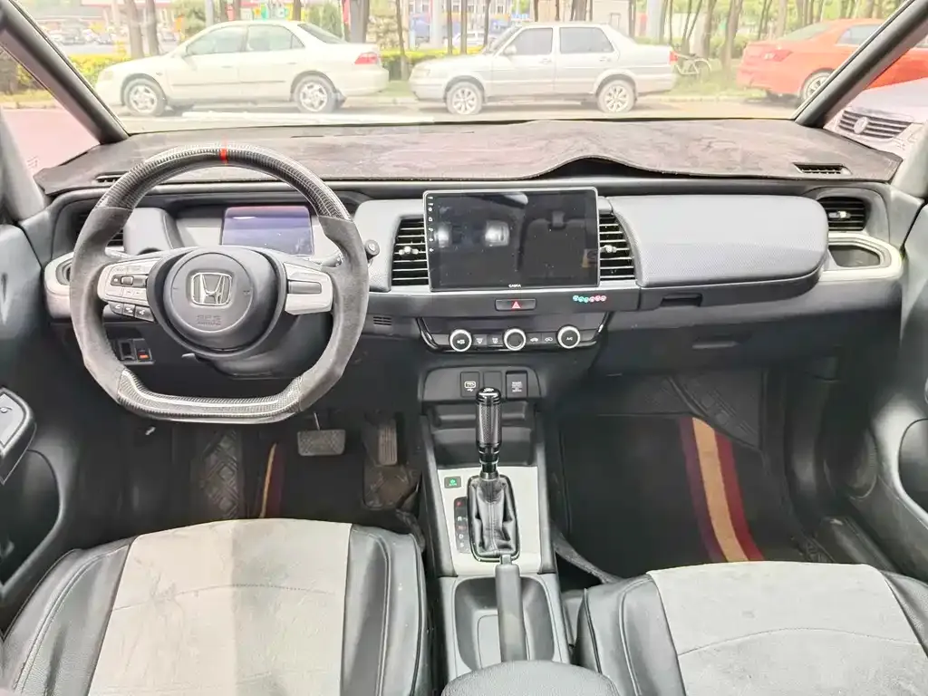 Honda Fit — фото 4