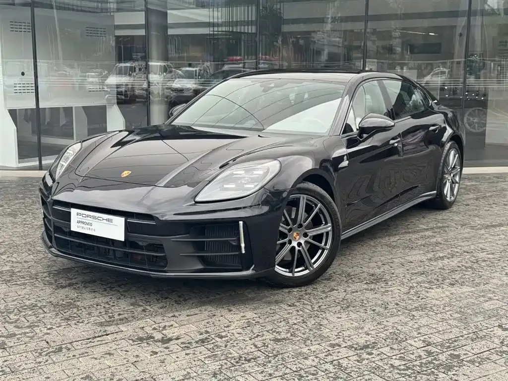 Porsche Panamera — фото 1