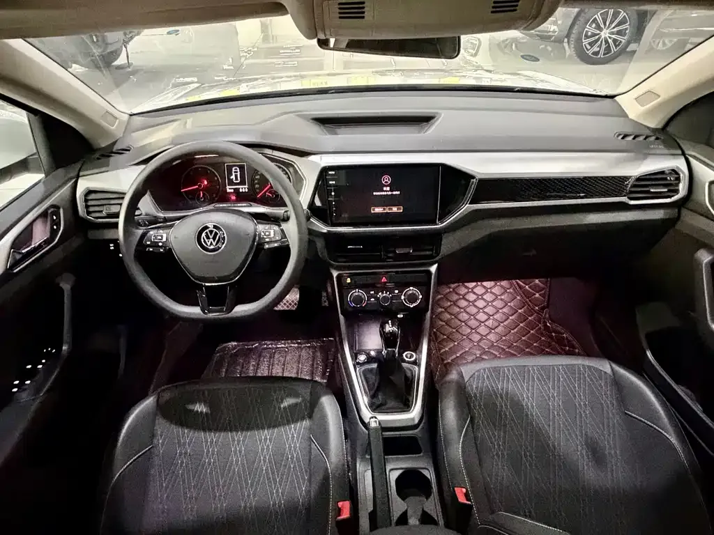 Volkswagen T-Cross — фото 2
