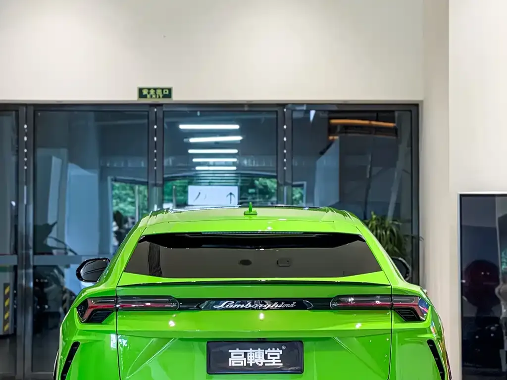 Lamborghini Urus — фото 4