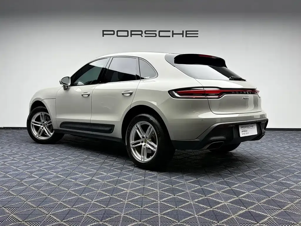 Porsche Macan — фото 9
