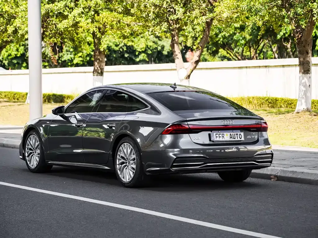 Audi A7 — фото 8