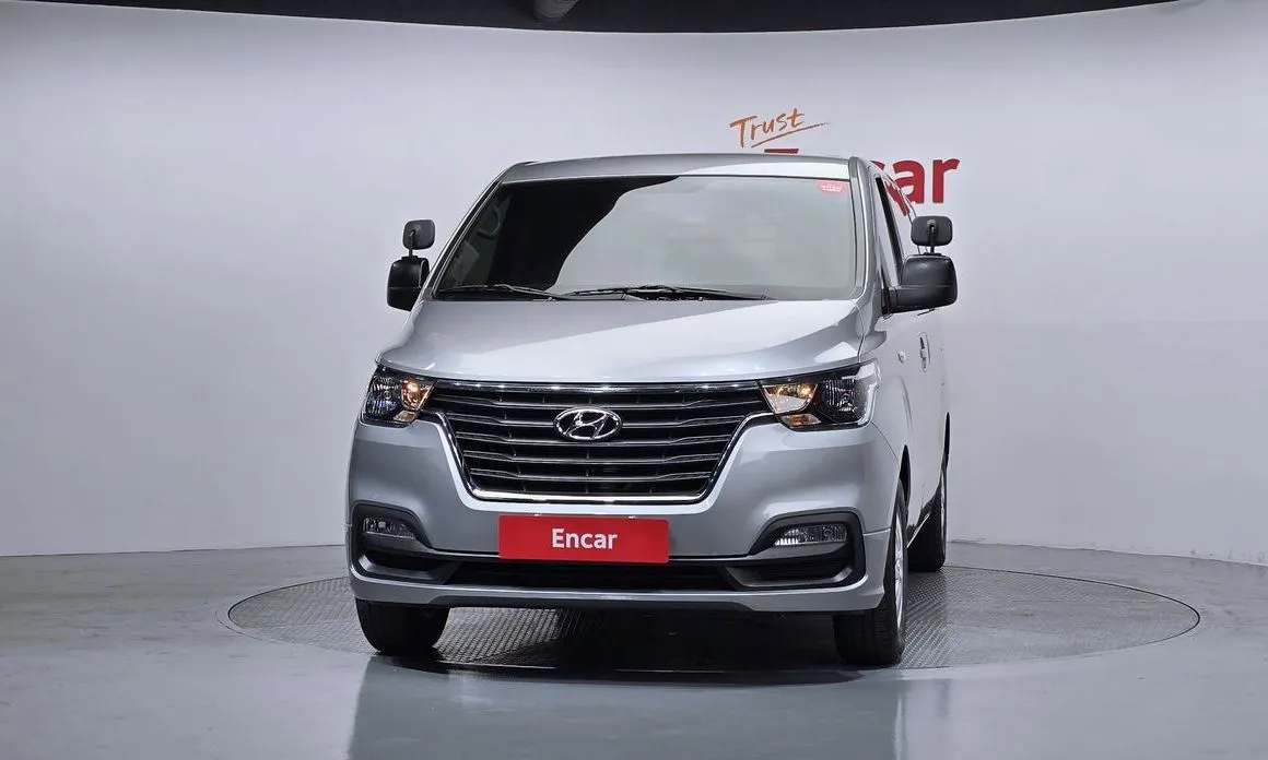 Hyundai Starex — фото 3