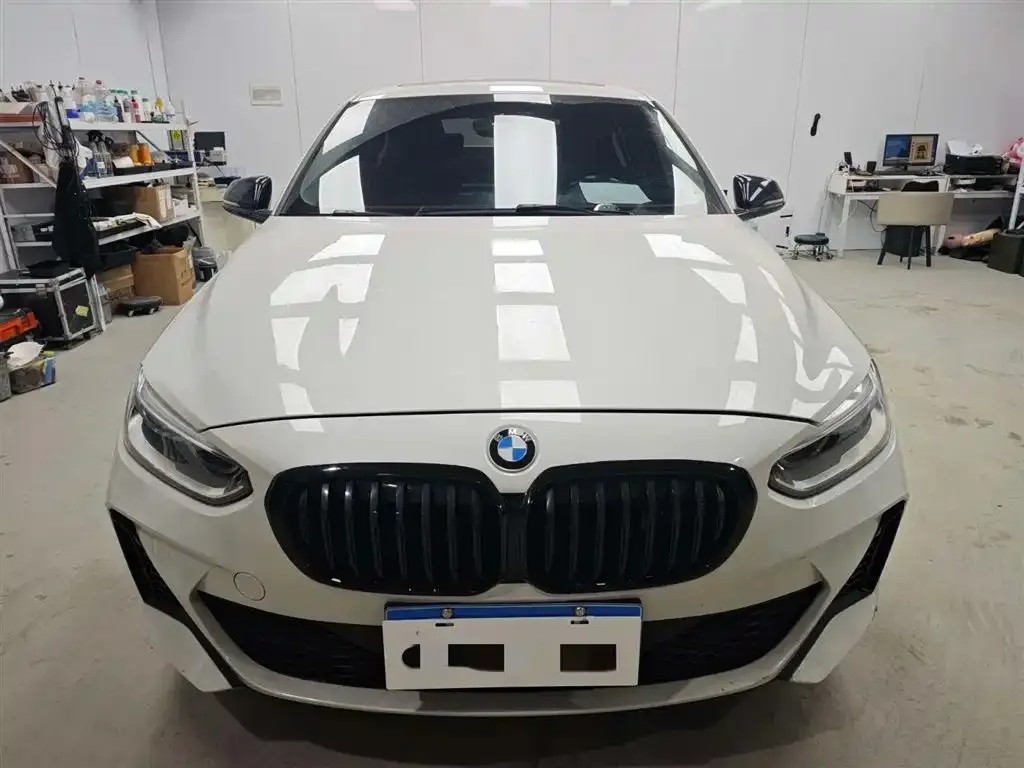 BMW 1 Series — фото 1