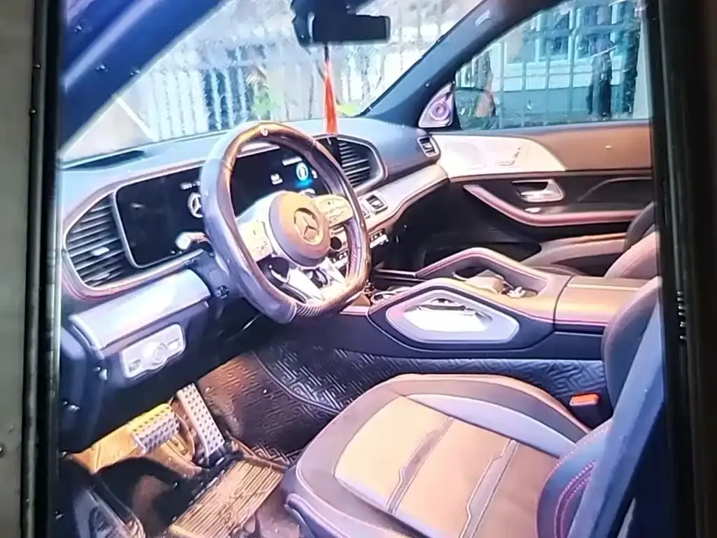 Mercedes-Benz GLE AMG — фото 3