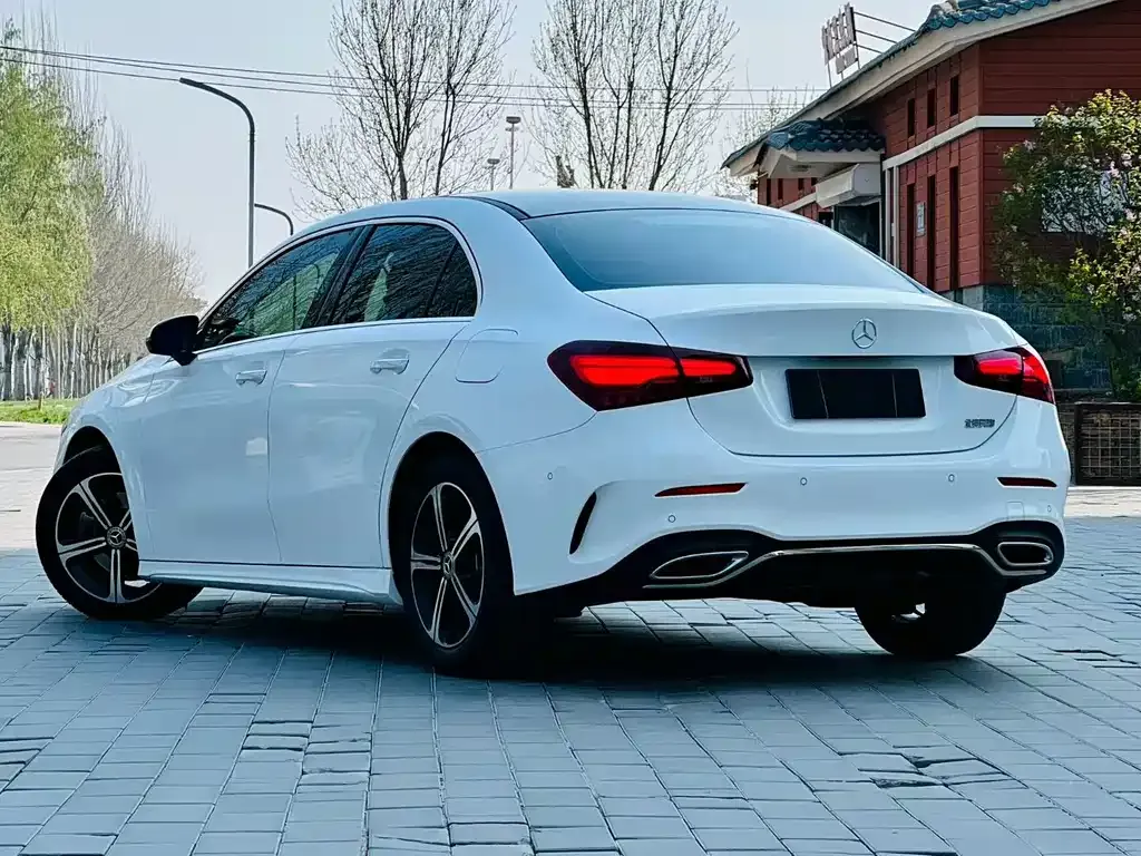 Mercedes-Benz A-Class — фото 8