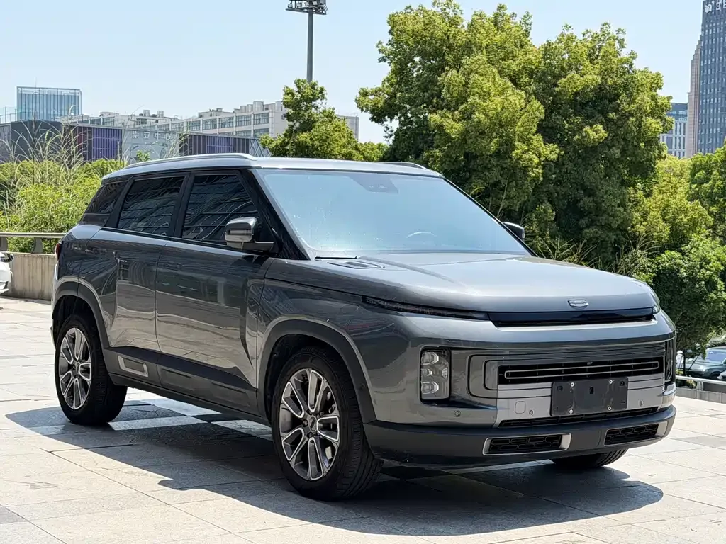 Geely Icon — фото 8