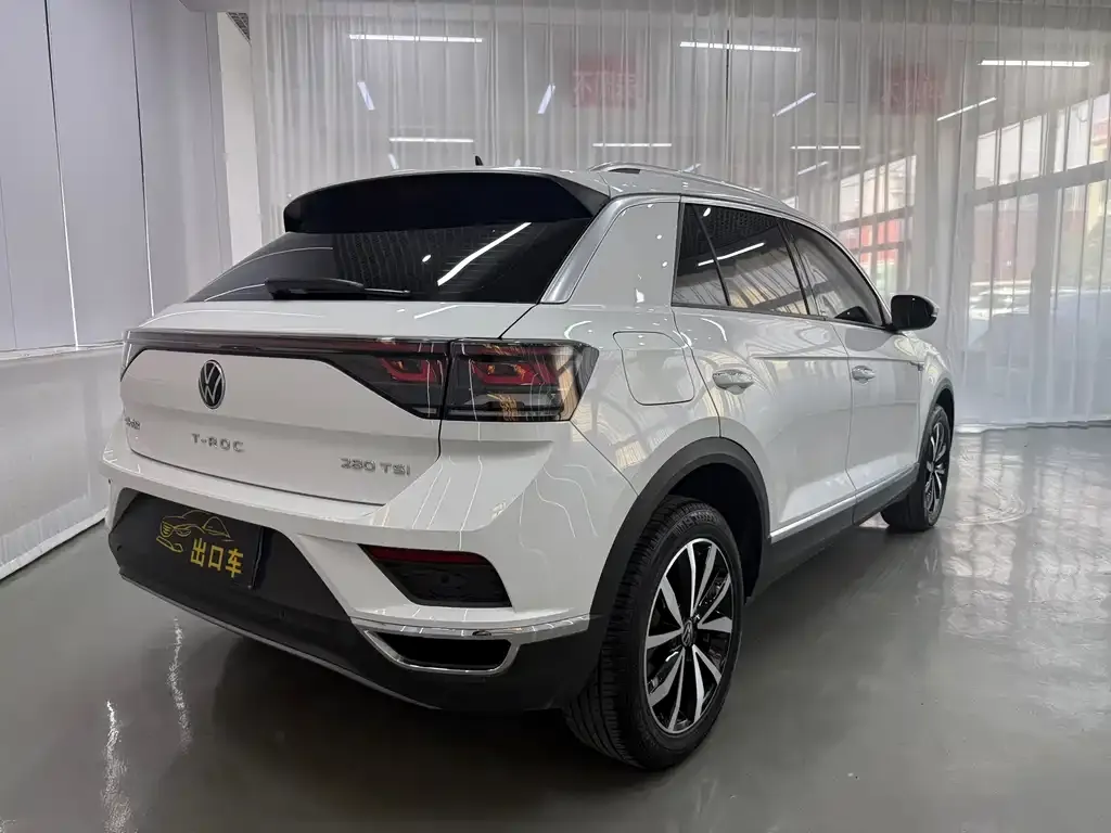 Volkswagen T-Roc — фото 2