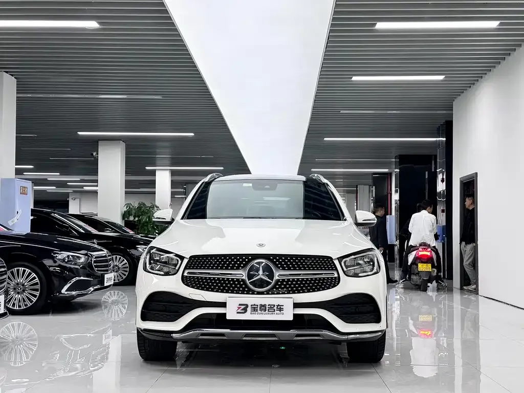 Mercedes-Benz GLC — фото 6
