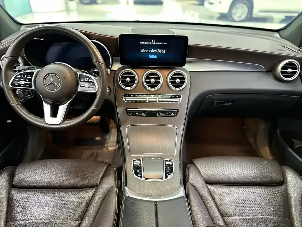 Mercedes-Benz GLC — фото 10