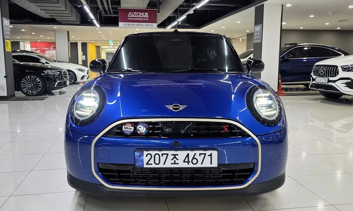 Mini Cooper Convertible — фото 3