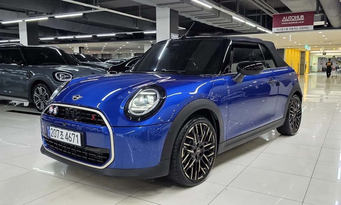 Mini Cooper Convertible — фото 4