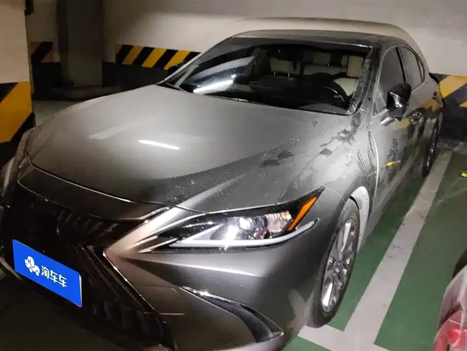 Lexus ES — фото 1