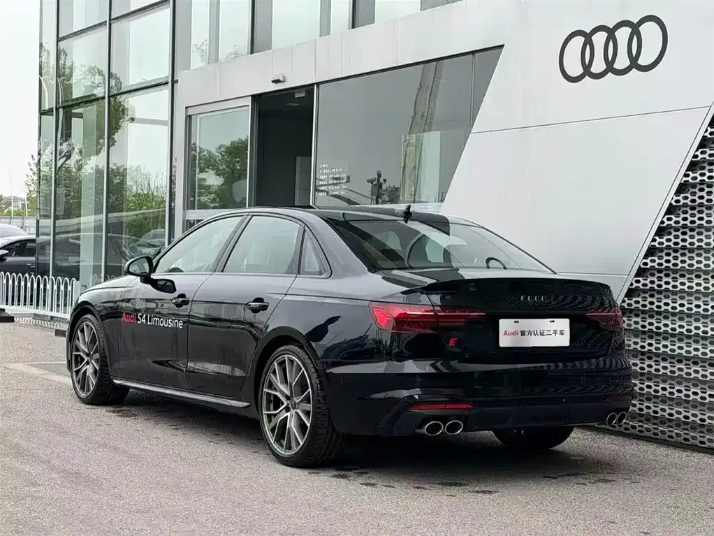 Audi S4 — фото 6
