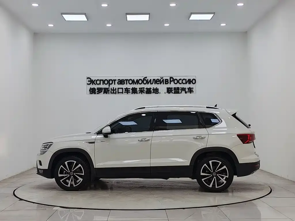 Volkswagen Tharu — фото 3
