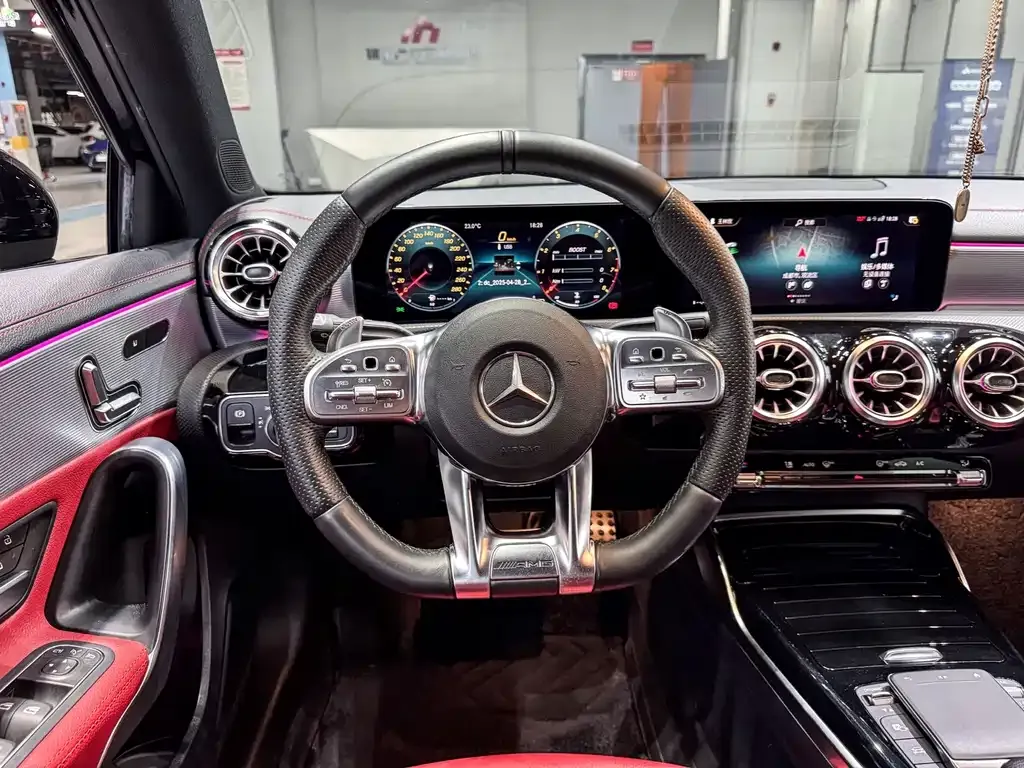 Mercedes-Benz A-Class AMG — фото 5