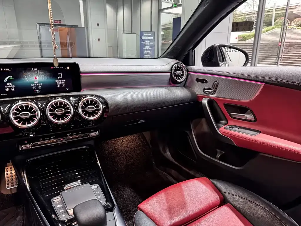 Mercedes-Benz A-Class AMG — фото 8