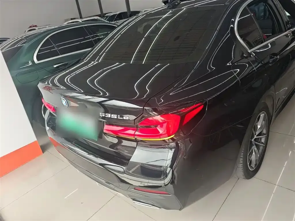 BMW 5 Series New Energy — фото 9