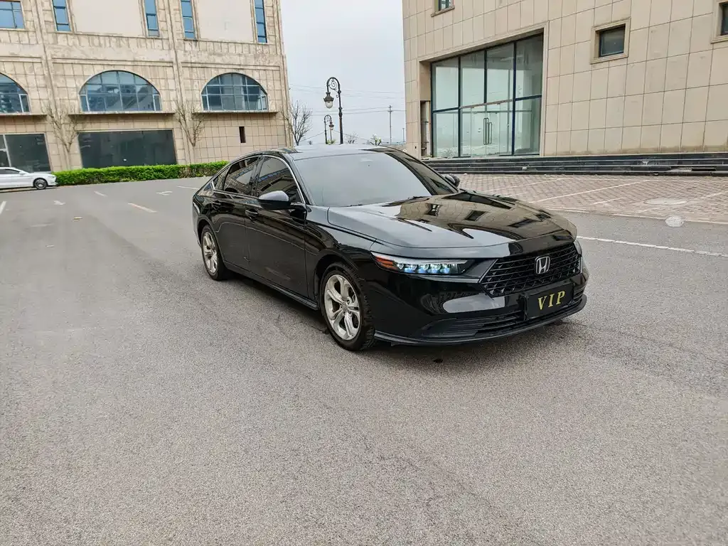 Honda Accord — фото 8