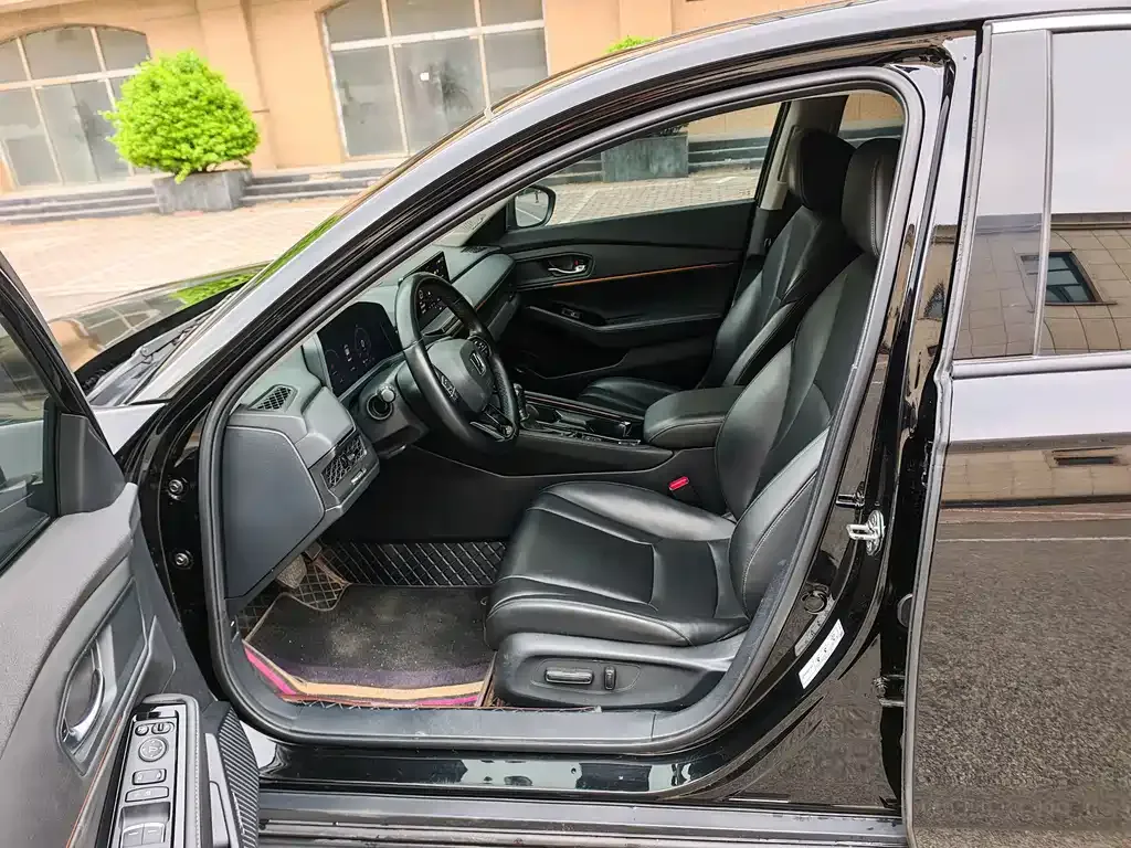 Honda Accord — фото 9