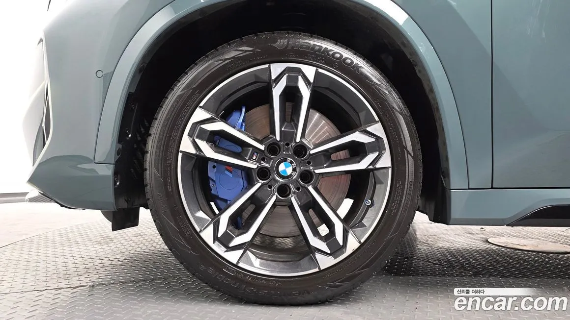 BMW X1 — фото 9