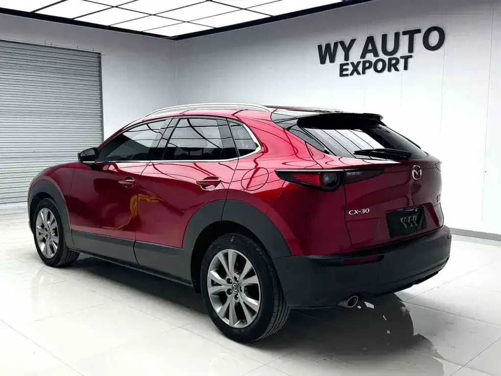 Mazda CX-30 — фото 10