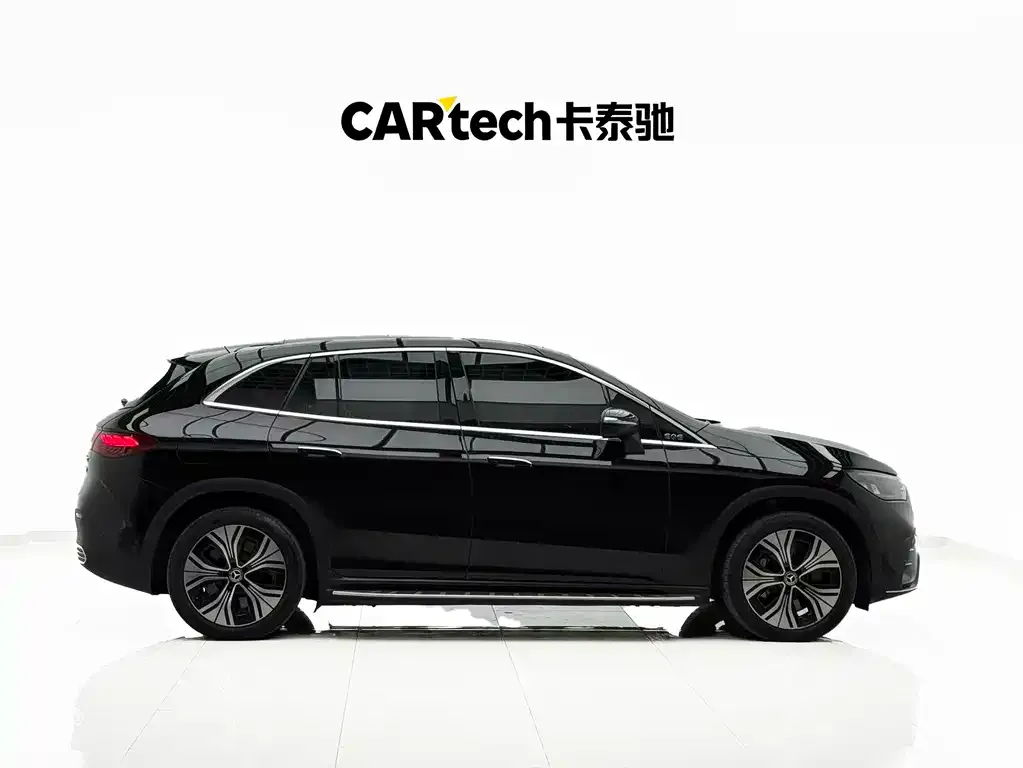 Mercedes-Benz EQE SUV — фото 3