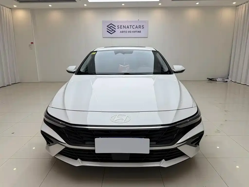 Hyundai Elantra — фото 9